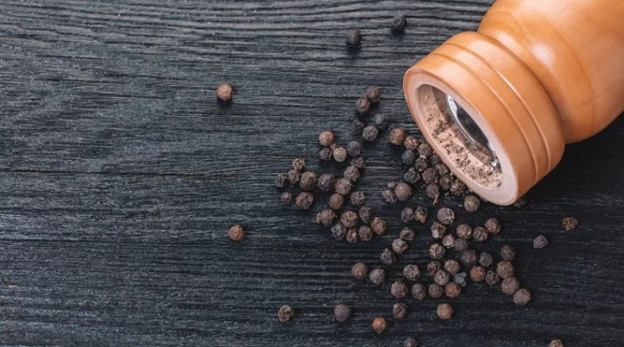 11 SCIENCE - BACKED HEALTH BENEFITS OF BLACK PEPPER